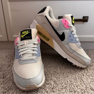Nike Air Max 90 Summit White/Black-Light Bone women’s 6.5